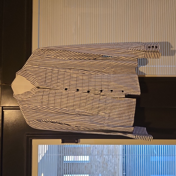 Jones New York Tops - Like NEW Jones New York Signature Top